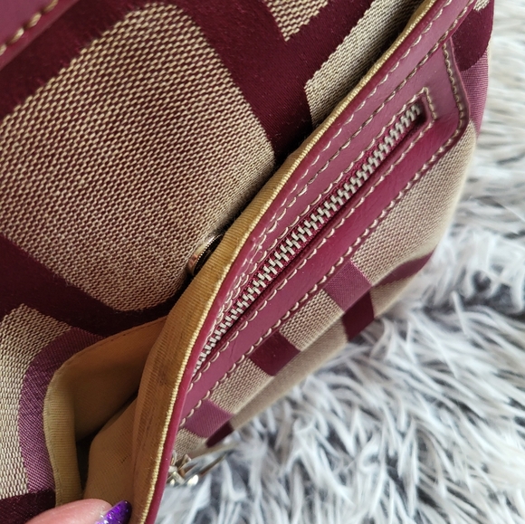 Nine West Handbag - Picture 4 of 12